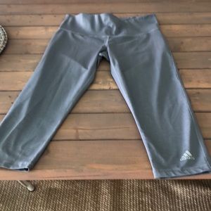 Cropped work out pants